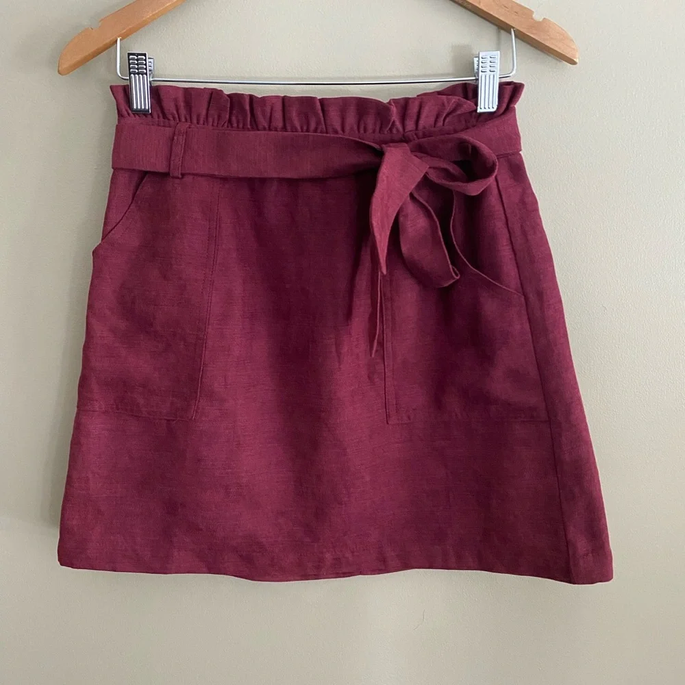 Main Strip: Maroon Skirt With Tie and Zipper